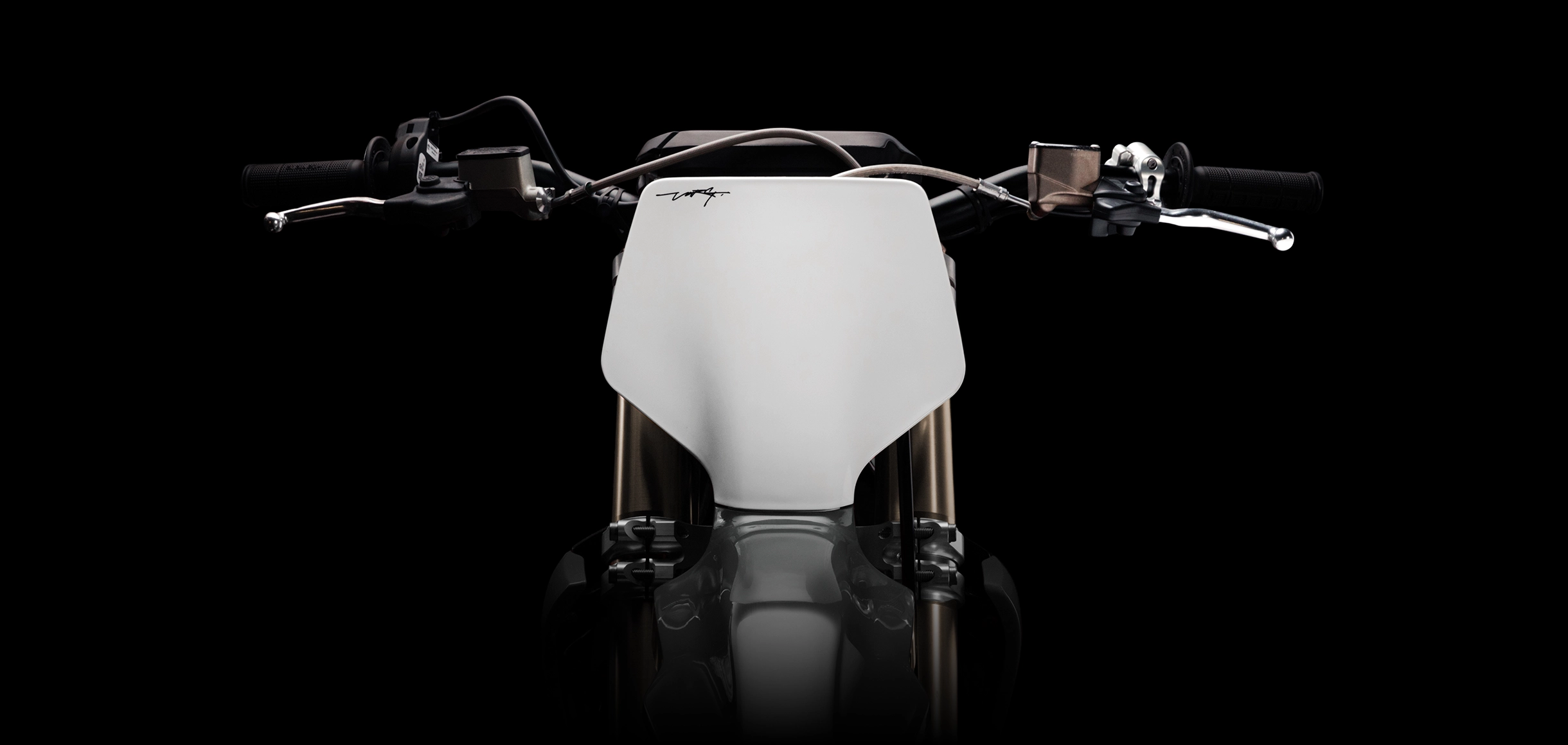 Stark Varg MX 18" 80HP lesná sivá